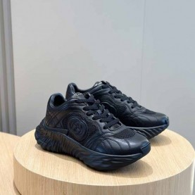 구찌 GUCCI 남여공용 롸이톤 스니커즈