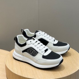 구찌 GUCCI 남성 스니커즈