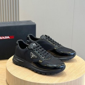 프라다 PRADA 남성 스니커즈
