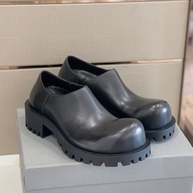 발렌시아가 Balenciaga 남성 허머 레더 클리퍼 슈즈