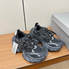 발렌시아가 Balenciaga 남여공용 스니커즈