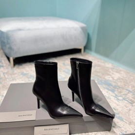 발렌시아가 Balenciaga 여성 앵클 부츠