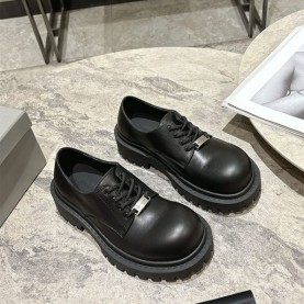 발렌시아가 Balenciaga 여성 더비 클리퍼 슈즈