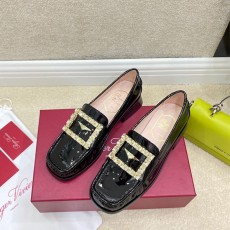 로저비비에 ROGER VIVIER 여성 로퍼