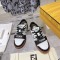 펜디 FENDI 남여공용 스니커즈