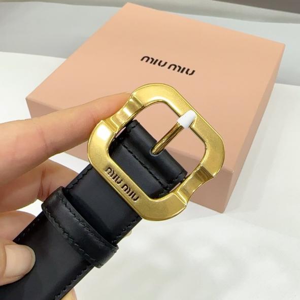 [MIUMIU-미우미우] 가죽 벨트