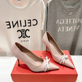 발렌티노 VALENTINO 여성 펌프스