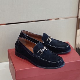 페레가모 FERRAGAMO 남성 스웨이드 로퍼
