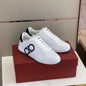 페레가모 FERRAGAMO 남성 넘버 스니커즈