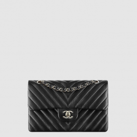 [CHANEL-샤넬]  클래식 쉐브론  램스킨 미디움