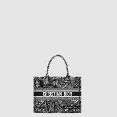 [DIOR-디올] 북 토트백 미디움