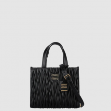 [MIUMIU-미우미우] 마테라쎄 나파 토트백