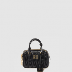 [MIUMIU-미우미우] 아르카디 마테라쎄 토트백 미니