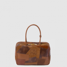 [MIUMIU-미우미우] 보가죽 패치워크 탑핸들 라지