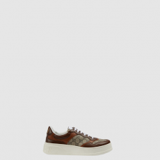 [GUCCI-구찌] GG 엠보스 스니커즈 669582