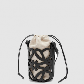 [LOEWE-로에베] 애너그램 컷아웃 포켓