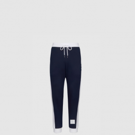 [THOM BROWNE-톰브라운]로고 패치 드로스트링 코튼 팬츠