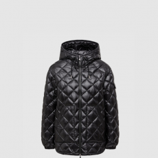 [MONCLER-몽클레어] 다이아몬드 퀼팅 후드 숏 다운 재킷