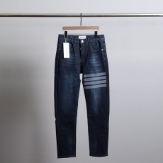 [THOM BROWNE-톰브라운]사선완장 기모 데님팬츠