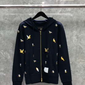 [THOM BROWNE-톰브라운] 버드 앤 비 자수 지퍼 가디건(남여공용)