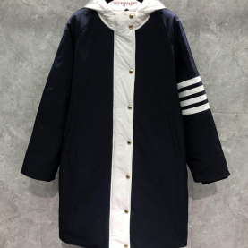 [THOM BROWNE-톰브라운]나일론 캔버스 4선 다운 풋볼 파카