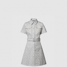 [LOUIS VUITTON-루이비통] 블러리 모노그램 셔츠 드레스 1AHX00