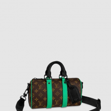 [LOUIS VUITTON-루이비통] 키폴 반둘리에 25