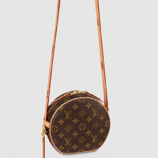 [LOUIS VUITTON-루이비통] 부아뜨 샤포 수플 PM