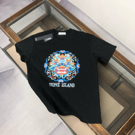 [Stone Island-스톤 아일랜드]루나 뉴 이어(Lunar New Year) '드래곤' 그래픽 티셔츠